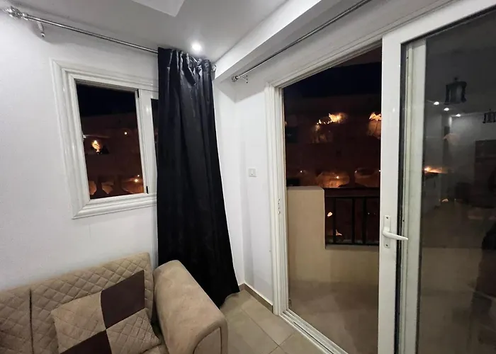 Aparthotel Beachfront Luxury - Selena Bay